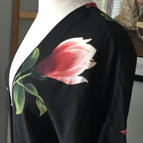Ready to bloom sheer floral print open kimono - Picture 6 of 6